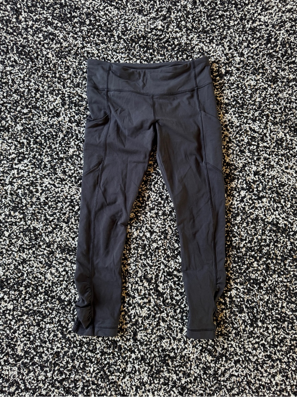Lululemon Speed Tight Leggings Black Ruched Ankle Side Pockets Size 6